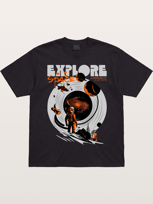 Space Explorer Astronaut Retro Sci-Fi Gildan T-shirt