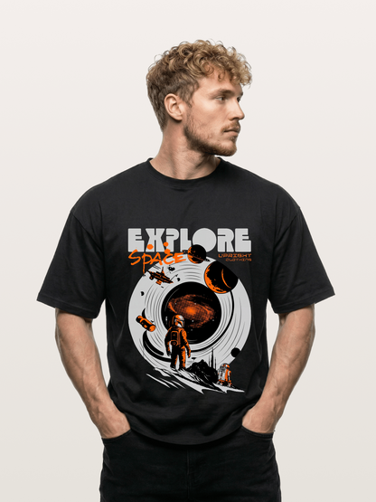 Space Explorer Astronaut Retro Sci-Fi Gildan T-shirt