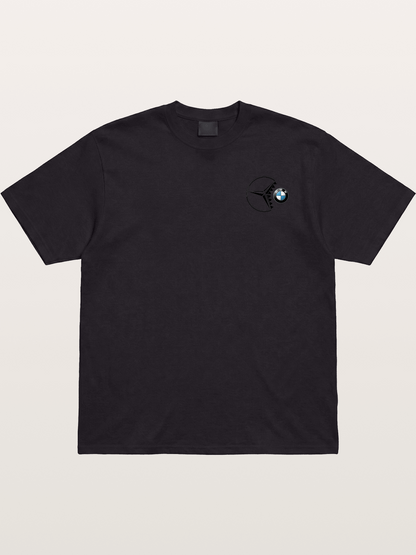 Mercedes vs BMW Logo Art Gildan T-shirt