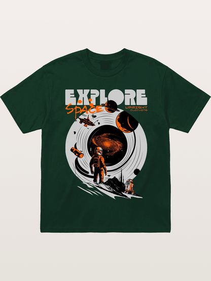 Space Explorer Astronaut Retro Sci-Fi Gildan T-shirt