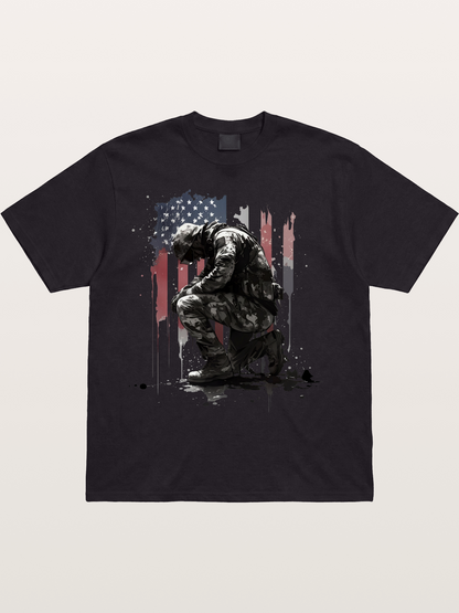 Kneeling Soldier Memorial Print Cotton T-shirt