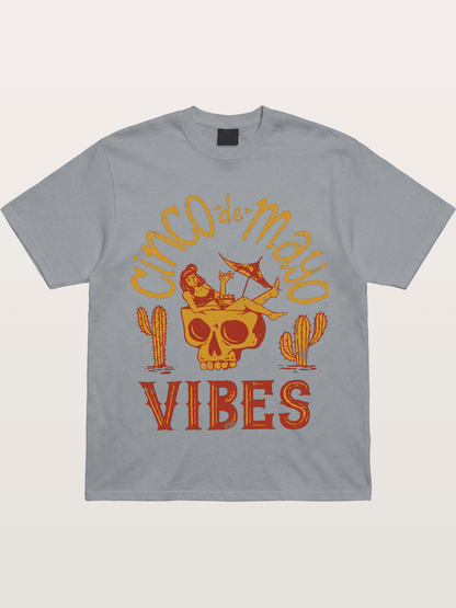 Cinco de Mayo Retro Skull Vibes Gildan T-shirt