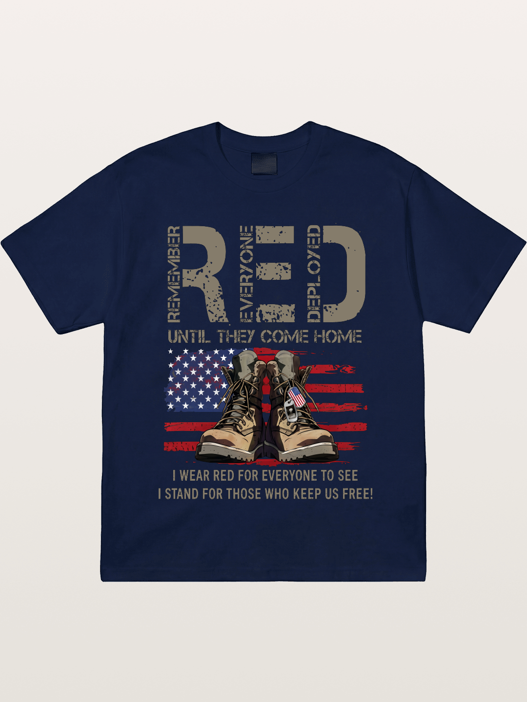 I Wear Red for Those Who Keep Us Free Gildan T-shirt