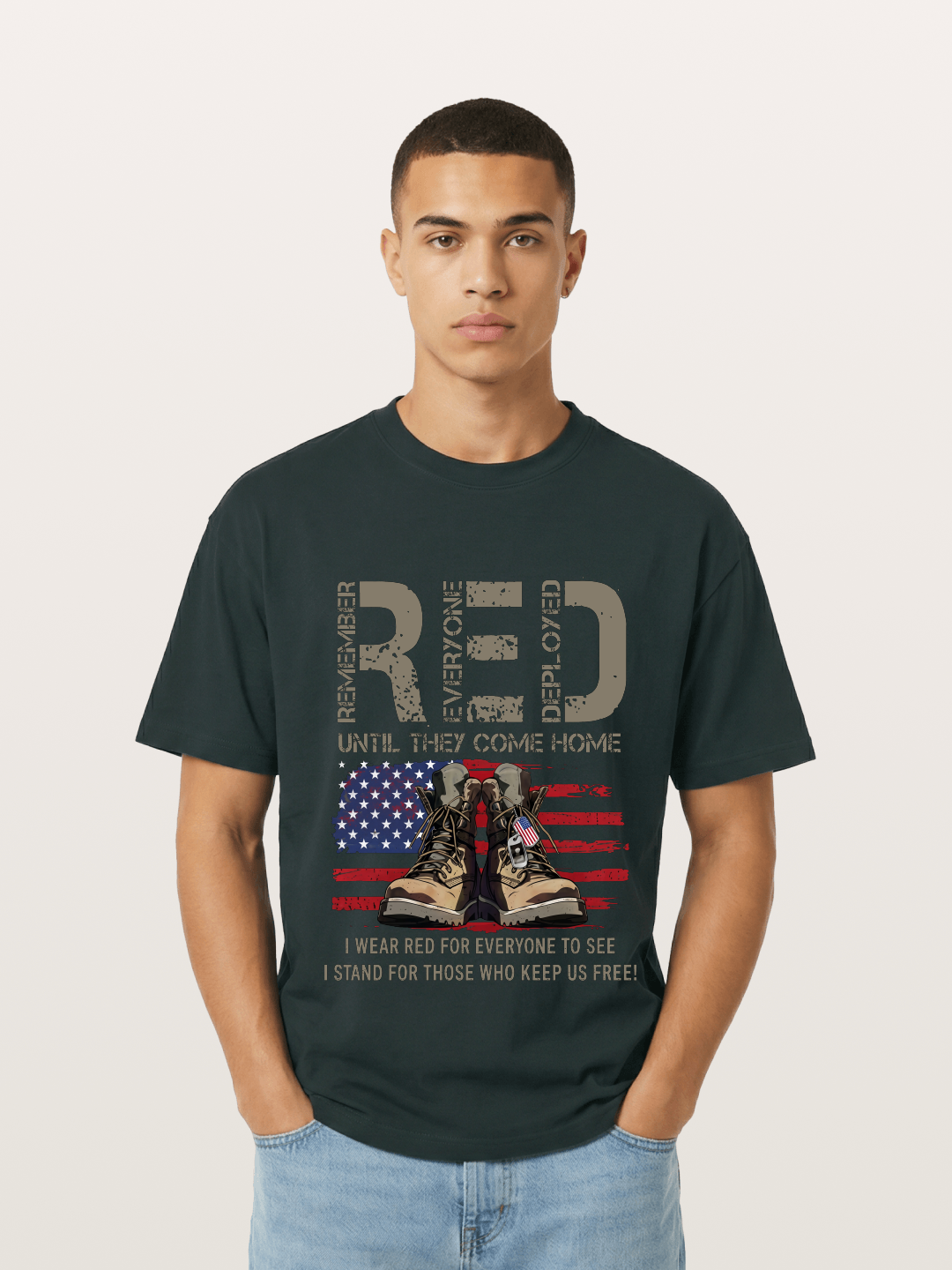 I Wear Red for Those Who Keep Us Free Gildan T-shirt