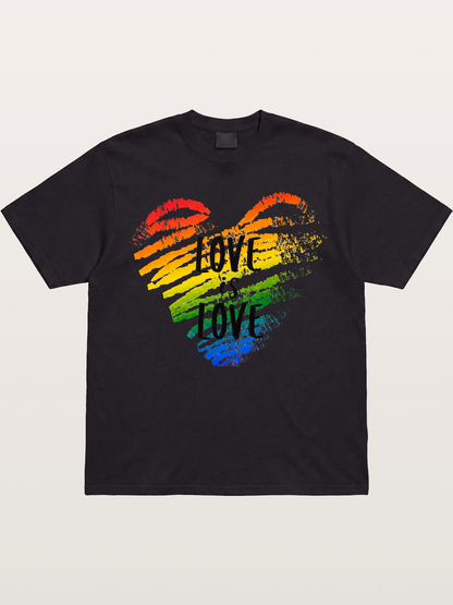 Love Is Love Rainbow Heart Art Gildan T-shirt