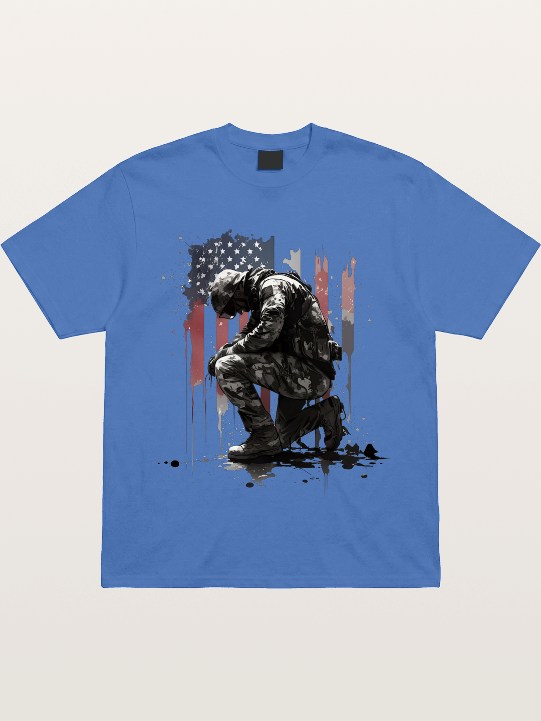Kneeling Soldier Memorial Print Gildan T-shirt